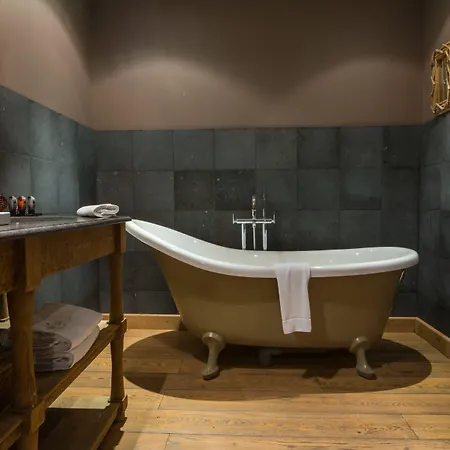 Отель The Saints Bliss 4*