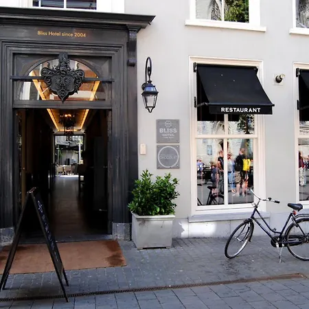 The Saints Bliss Hotel Breda