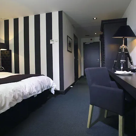 布利斯精品酒店